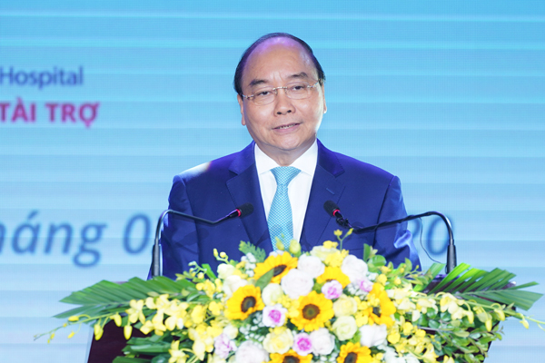 Thủ tướng Nguyễn Xuân Phúc phát biểu tuyên dương đội ngũ Y bác sĩ giữa tâm dịch