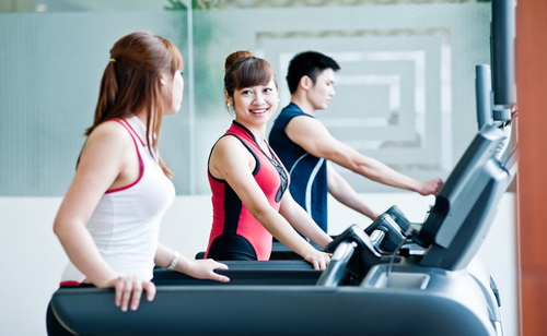 Gym có lượng bài tập rất đa dạng và phong phú giúp phụ nữ tập gym khỏe mạnh và sexy hơn.